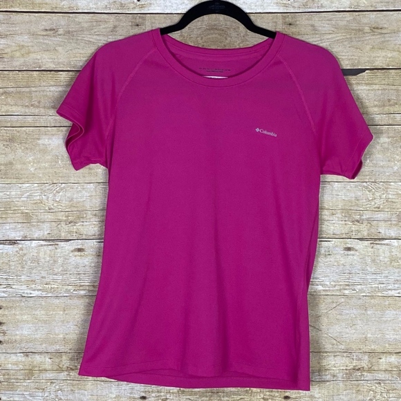 COLUMBIA SIZE SMALL PINK ROUND NECK OMNI-SHADE SHORT SLEEVE T-SHIRT - Picture 1 of 3